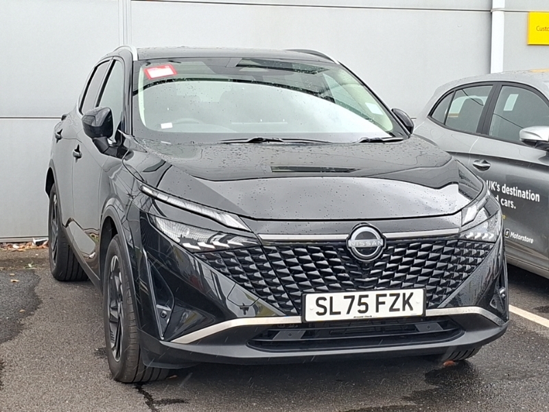 Nissan Qashqai 1.3 Dig-t Mh 158 N-connecta Glass Rf Xtronic Black