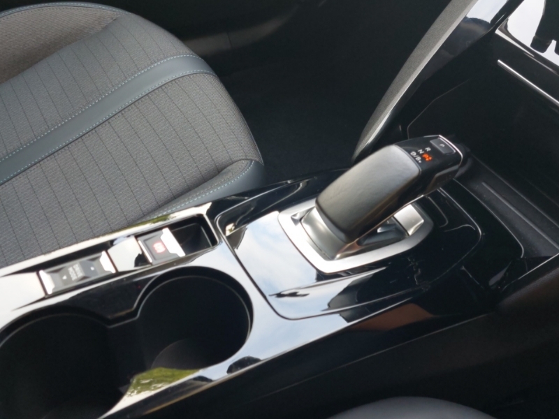 Peugeot e-2008 Active Premium Orange #15