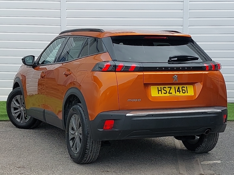 Peugeot 2008 1.2 Puretech Active Premium Orange #2