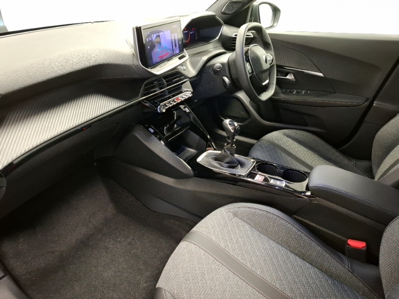 Peugeot 2008 1.2 Puretech 130 Allure Black #5