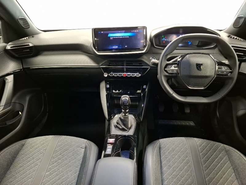 Peugeot 2008 1.2 Puretech 130 Allure Black #3