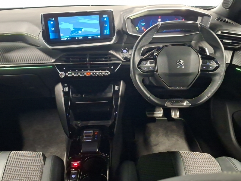 Peugeot 2008 1.2 Puretech 130 Gt Eat8 Black #3