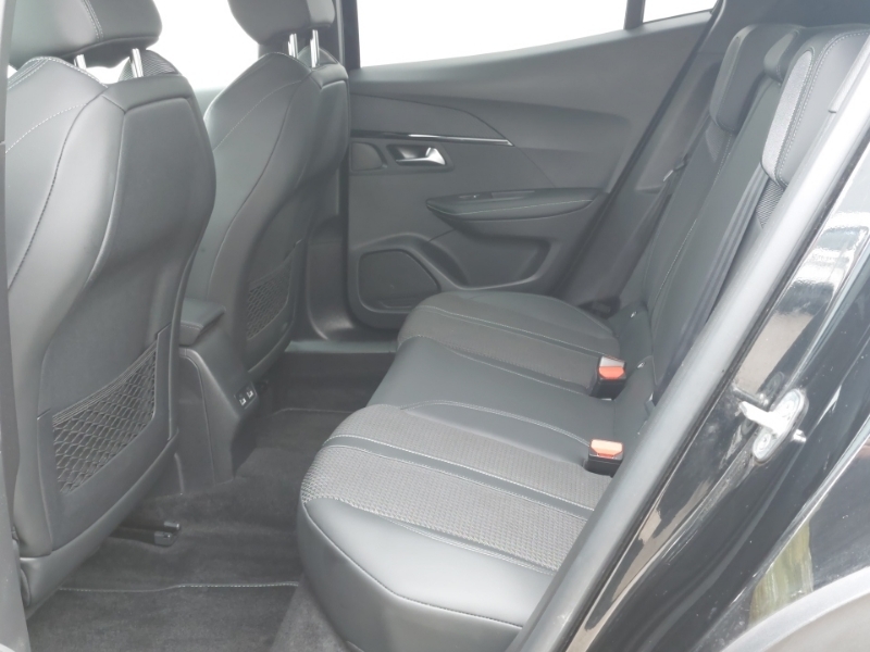 Peugeot 2008 1.2 Puretech 130 Gt Eat8 Black #6