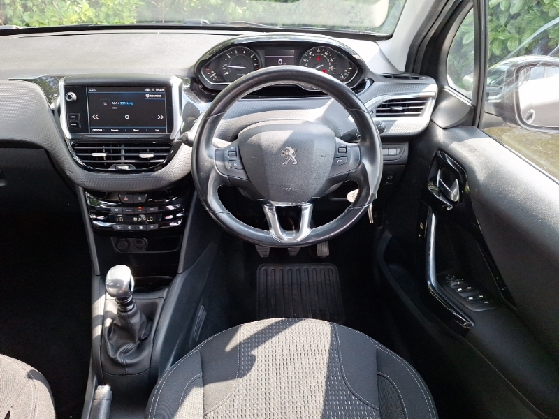 Peugeot 208 Active Black #8