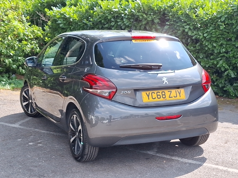Peugeot 208 1.2 Puretech 110 Tech Edition Grey #2