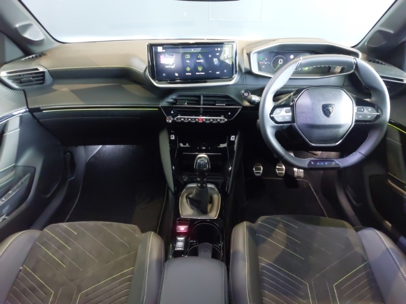 Peugeot 208 Hatchback 1.2 Puretech 100 Gt Premium Black #3