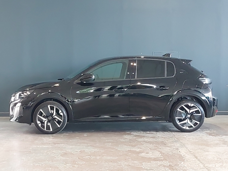 Peugeot 208 Hatchback 1.2 Puretech 100 Gt Premium Black #4