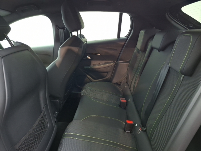 Peugeot 208 1.2 100 Turbo Gt Black #6