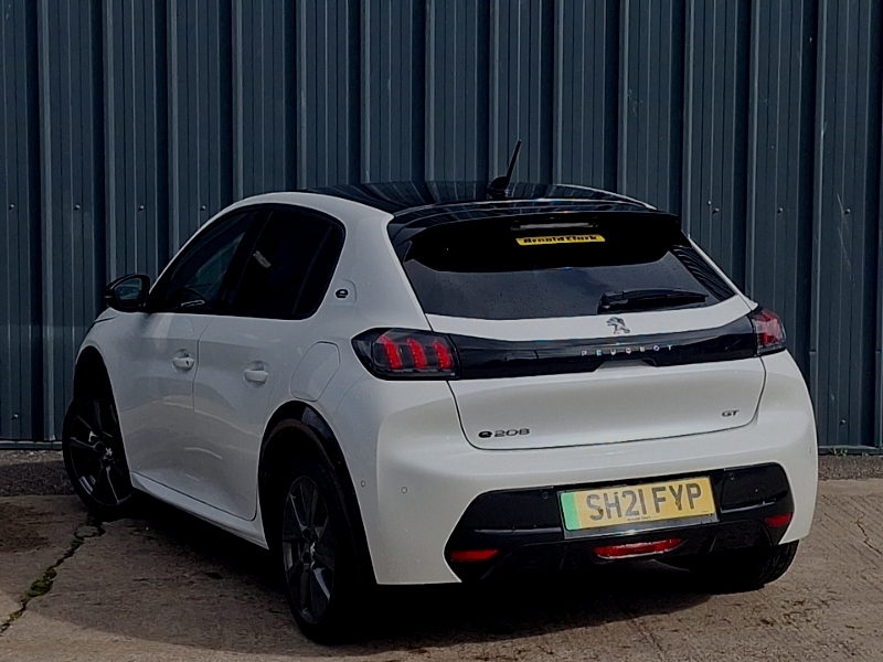 Peugeot e-208 50Kwh Gt White #2
