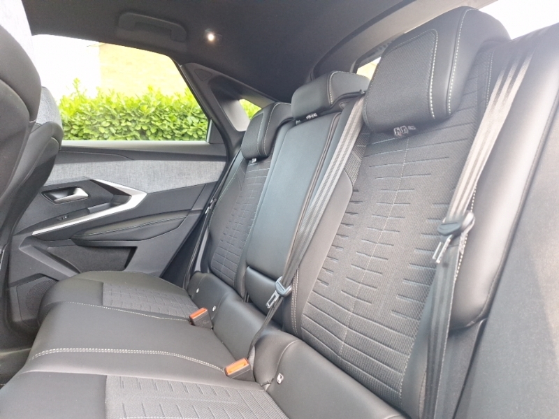 Peugeot 3008 1.2 Hybrid 145 Gt E-dsc6 Grey #6