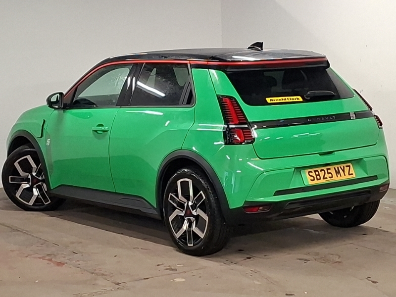Renault 5 E-Tech 110Kw Techno Comfort Range 52Kwh Green #2