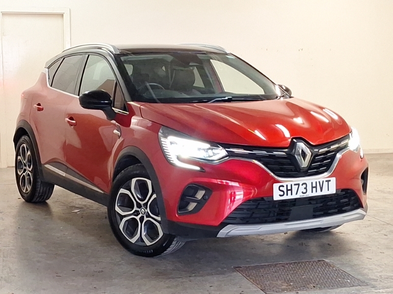 Renault Captur 1.6 E-tech Full Hybrid 145 Techno Red