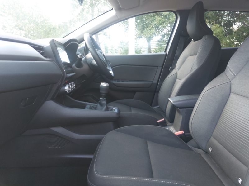 Renault Captur 1.3 Tce 130 Iconic Black #5