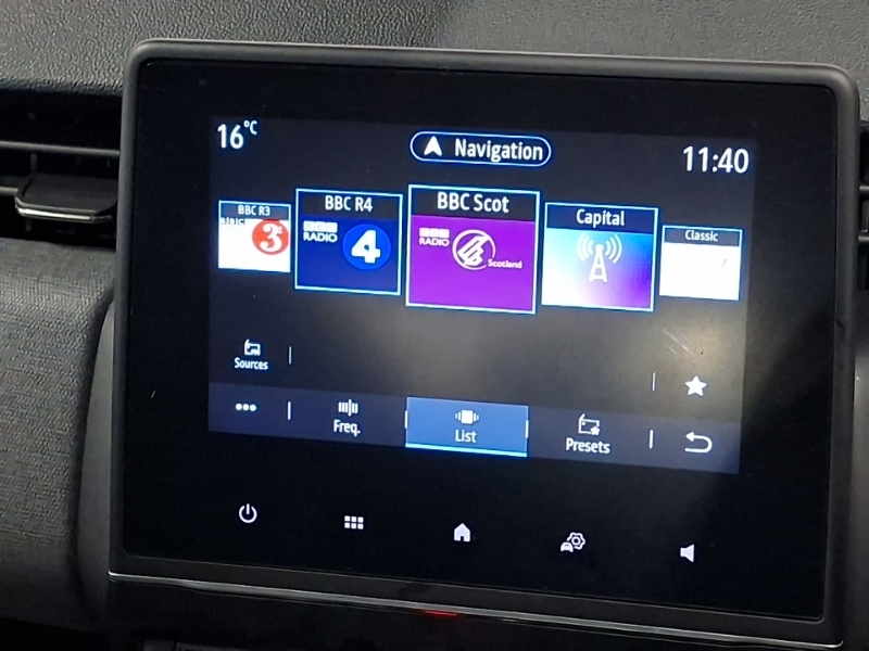 Renault Clio 1.6 E-tech Full Hybrid 145 Techno White #11