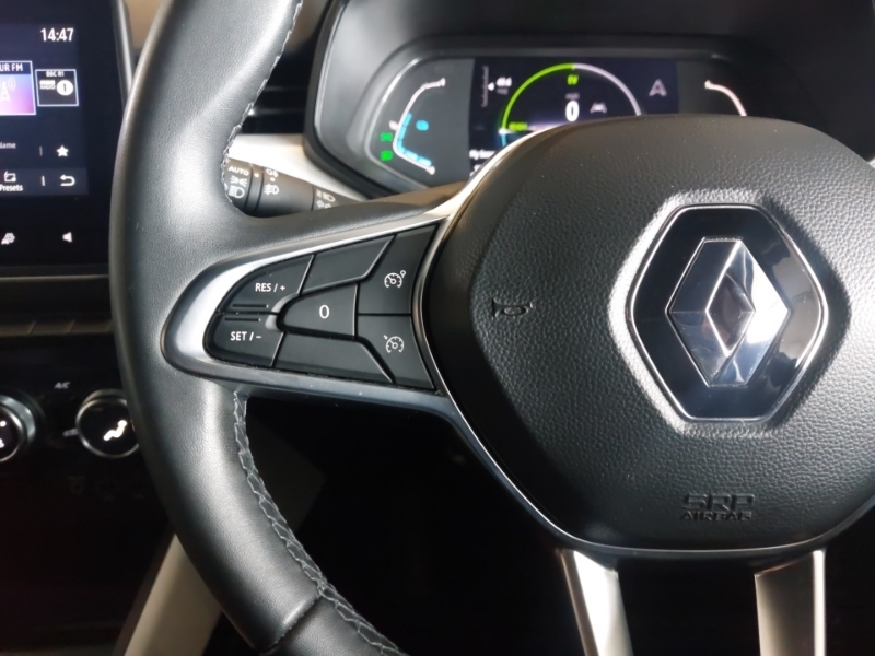 Renault Clio Iconic Black #12