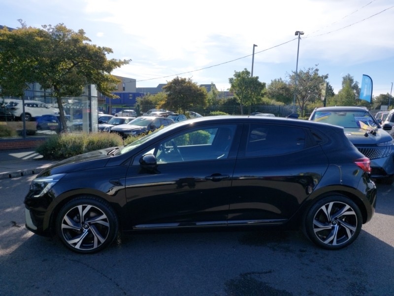 Renault Clio 1.6 E-tech Full Hybrid 145 Engineered Black #4