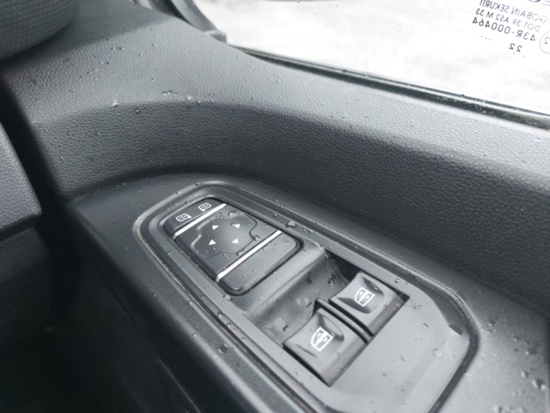 Renault Trafic 2L Start White #15