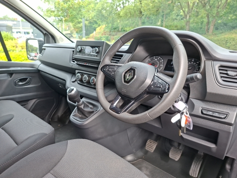 Renault Trafic Lh30 Blue Dci 150 High Roof Start Van White #3
