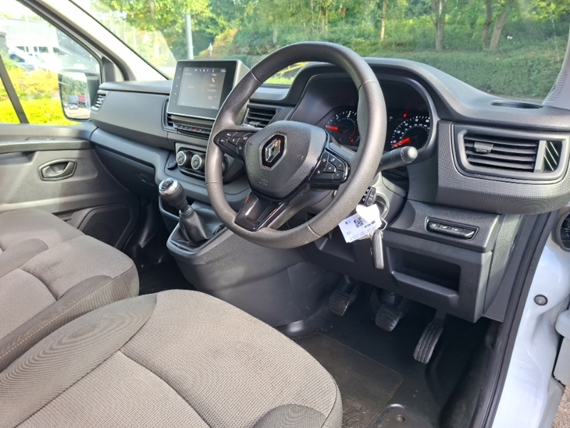 Renault Trafic Ll30 Blue Dci 130 Advance Safety Van White #3