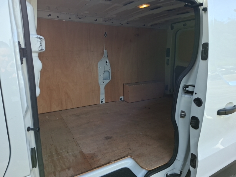 Renault Trafic Ll30 Blue Dci 130 Advance Safety Van White #6