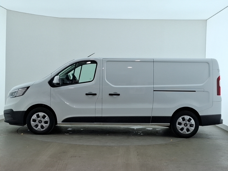 Renault Trafic Ll30 Blue Dci 130 Advance Safety Van White #4