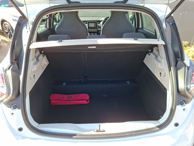 Renault Zoe Hatchback Blue #18