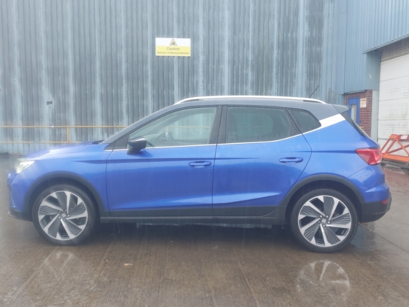 Seat Arona 1.0 Tsi 110 Fr Sport Blue #4