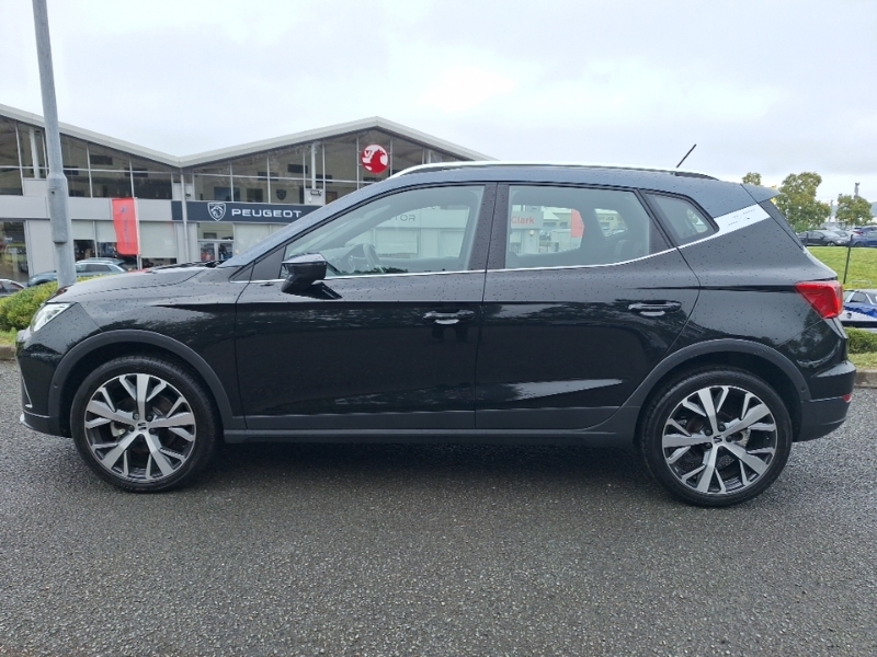 Seat Arona 1.0 Tsi 115 Xperience Lux Dsg Black #4