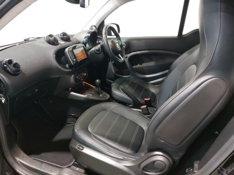 Smart Fortwo Coupe 60Kw Eq Prime Exclusive 17Kwh 22Kwch Black #5