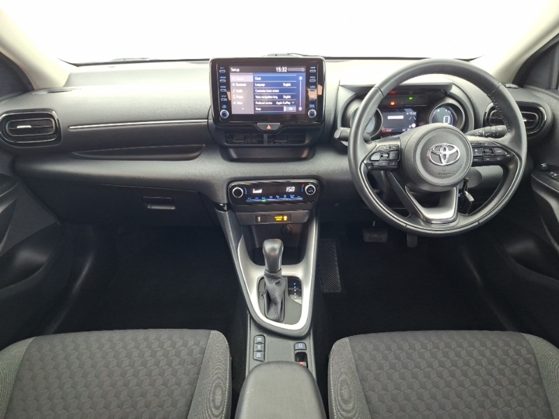 Toyota Yaris 1.5 Hybrid Design Cvt White #3