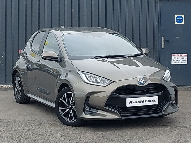 Toyota Yaris 1.5 Hybrid Design Cvt Brown