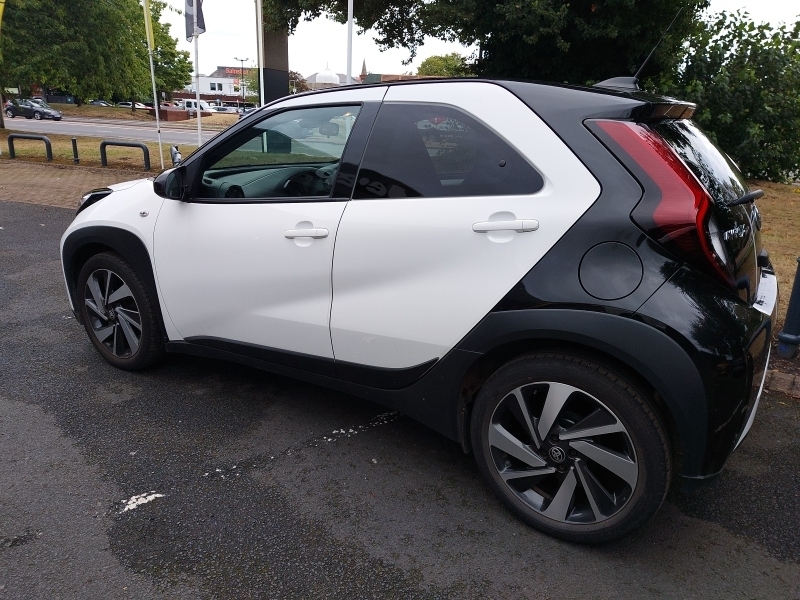 Toyota Aygo X 1.0 Vvt-i Pure White #4