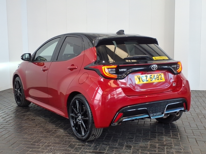 Toyota Yaris 1.5 Hybrid Gr Sport Cvt City Packbi-tone Black #2