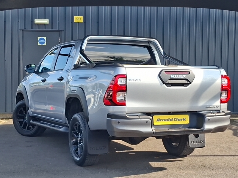 Toyota HILUX Invincible X Dcab Pick Up 2.8 D-4d Silver #2