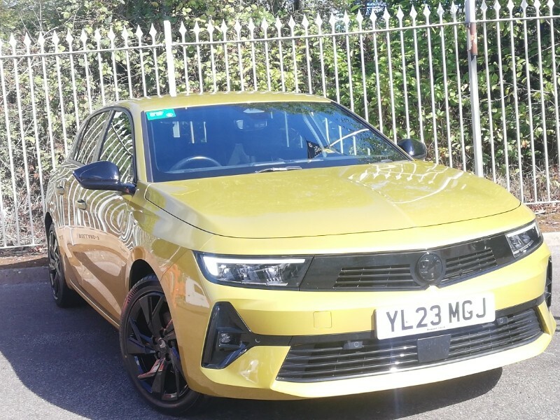 Vauxhall Astra 1.2 Turbo 130 Gs Line Yellow