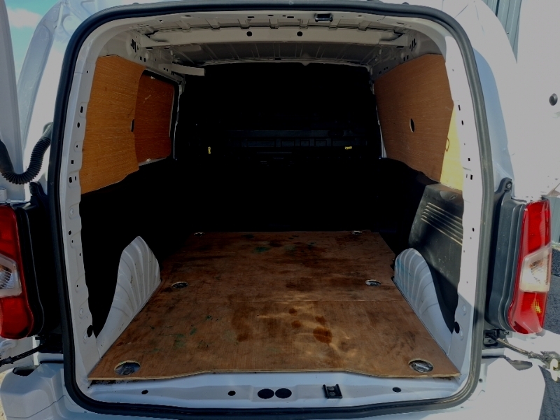 Vauxhall Combo 1.5L Pro 6Dr Blue #17