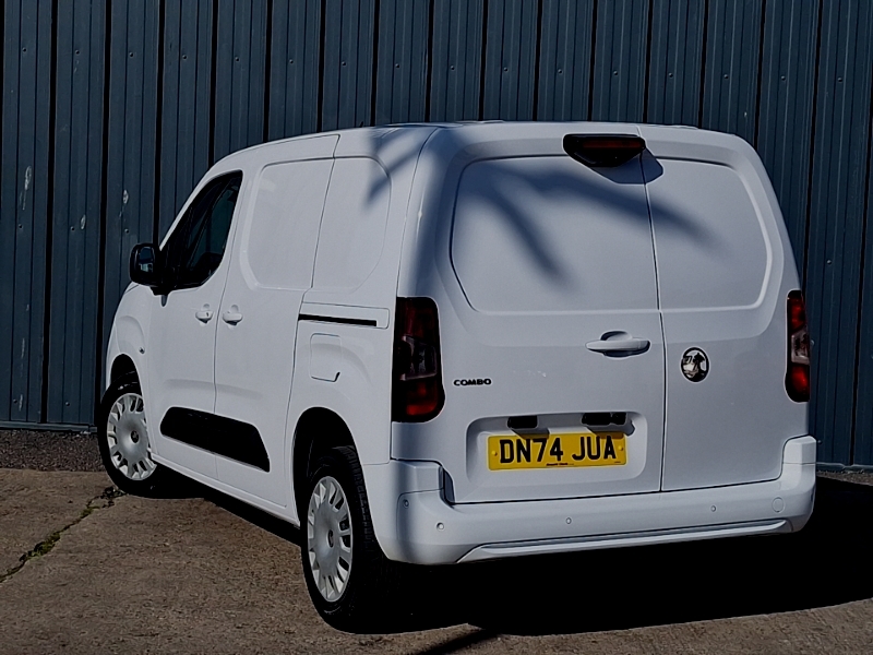 Vauxhall Combo 1.5 Turbo D 100Ps Pro H1 Van White #2