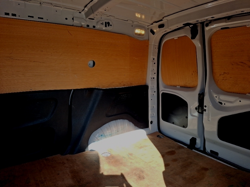 Vauxhall Combo 1.5 Turbo D 100Ps Pro H1 Van White #6