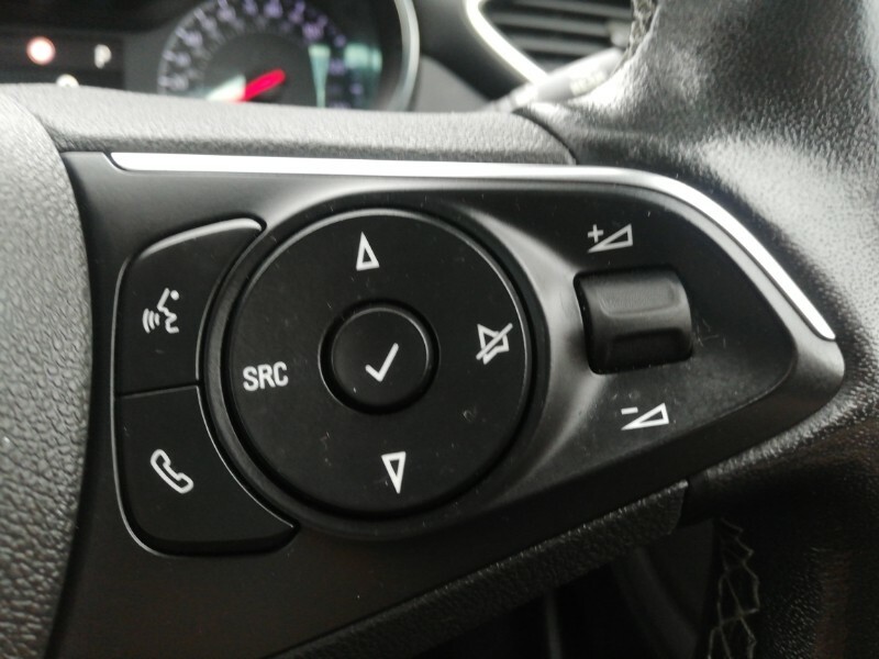 Vauxhall Crossland Se Black #10