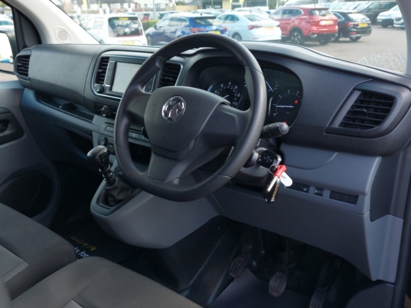 Vauxhall Vivaro 2700 1.5D 100Ps Dynamic H1 Van Black #3