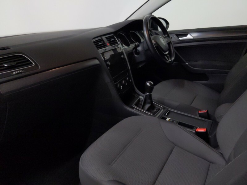 Volkswagen Golf 1.0 Tsi 115 Match Edition Black #5