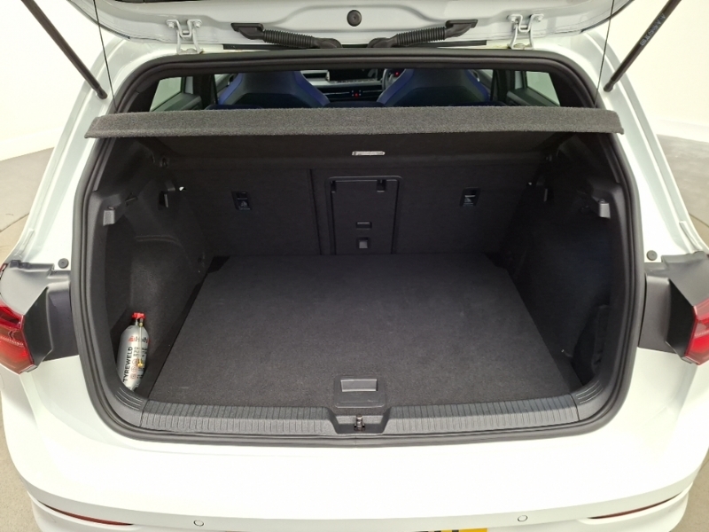 Volkswagen Golf Active Black #18