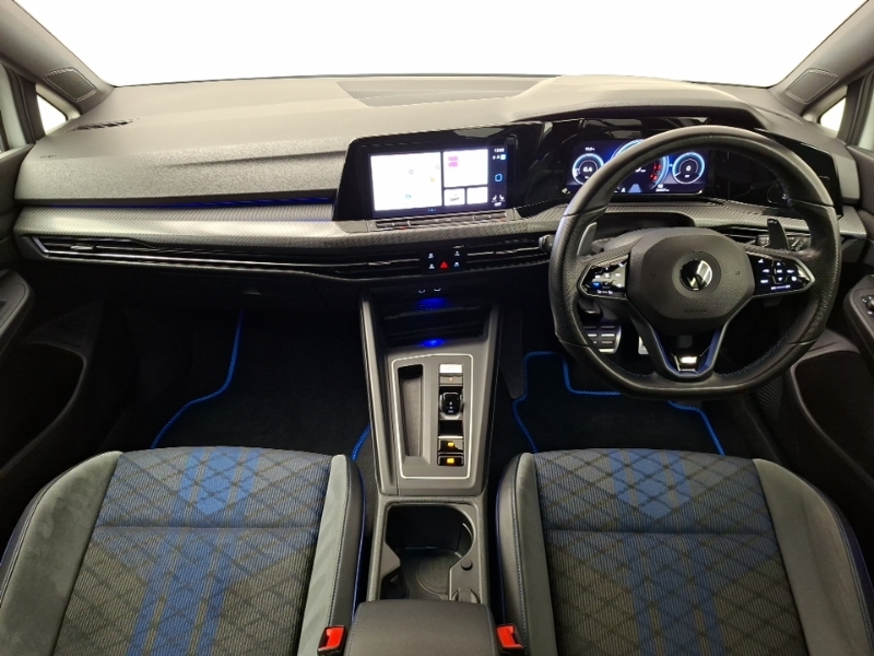 Volkswagen Golf Active Black #3