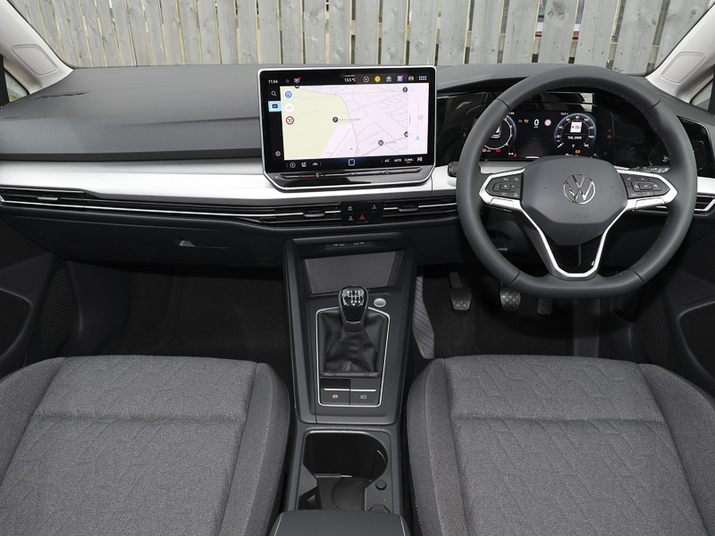 Volkswagen Golf 1.5 Tsi Match Black #3