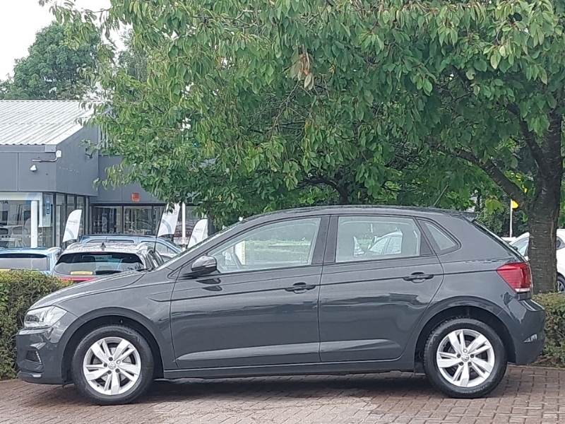 Volkswagen Polo Se Hatchback White #4