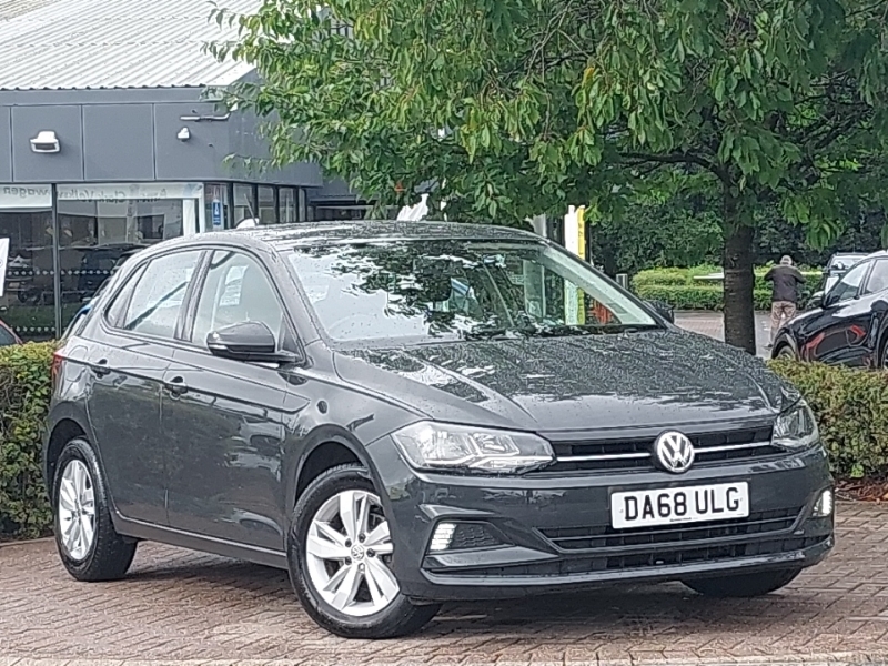 Volkswagen Polo Se Hatchback White #1
