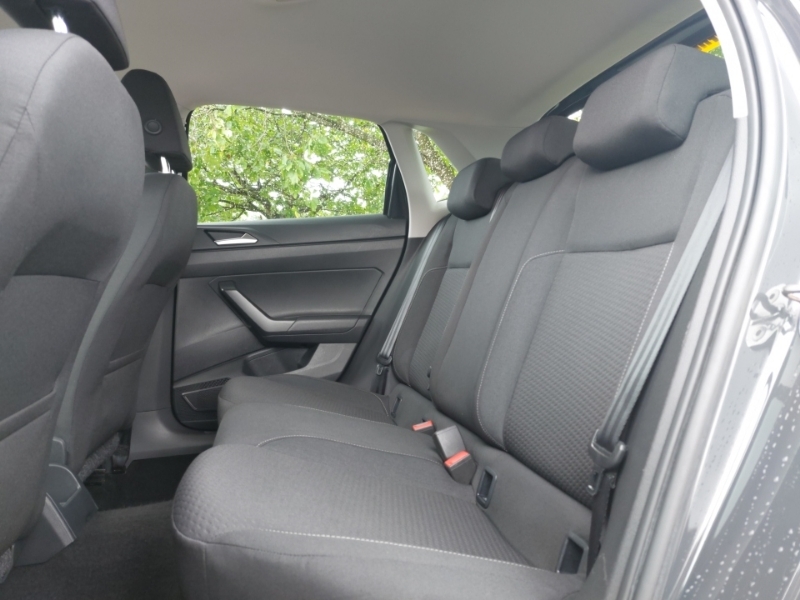 Volkswagen Polo Se Hatchback White #6