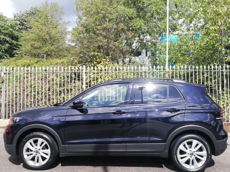 Volkswagen T-Cross 1.0 Tsi 95Ps Move Hatchback Black #4