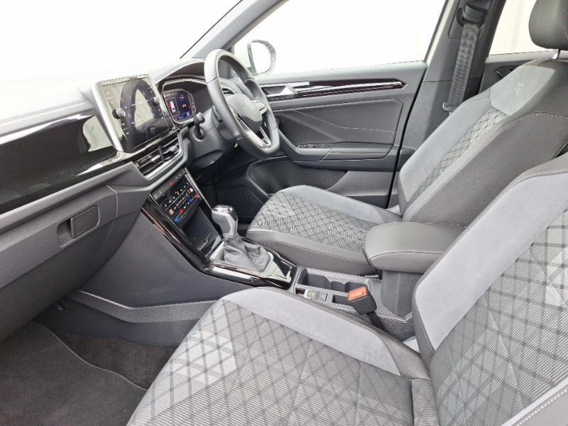 Volkswagen T-Roc 1.5 Tsi R-line Dsg Grey #5