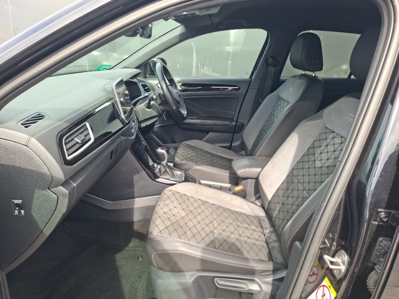 Volkswagen T-Roc 1.5 Tsi R-line Dsg Black #5